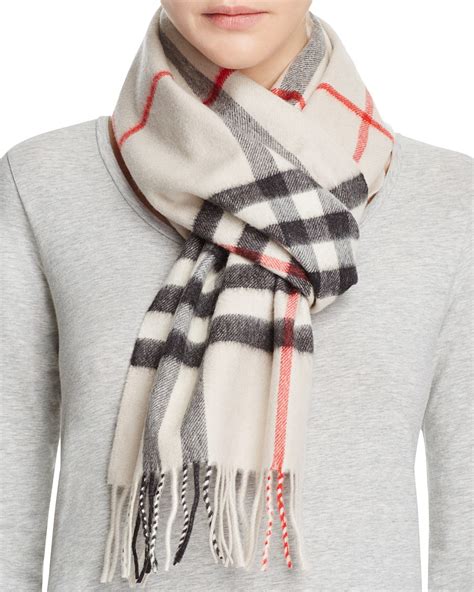 how to tie a burberry cashmere scarf|Burberry cashmere check scarf price.